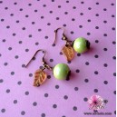 Boucles fantaisie bronze avec perles et feuilles