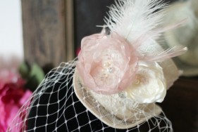 chapeau mariage ou cérémonie avec voilette rétro