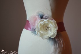 détails ceinture fleur pour robe de mariée Catherine copie