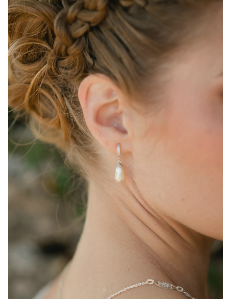 Boucles d'oreilles mariée "hannah" avec perles et dormeuses strassées