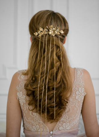 Ornement de cheveux mariée "Manon" avec fleurs et pendants en strass