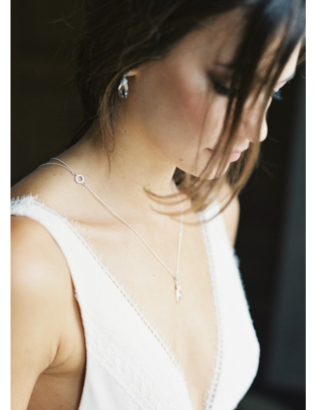 "Agnès" Collier de mariée avec pendentif et dos en cristal 