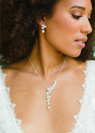 "Inès" collier de mariée champêtre avec fleurs orchidée...
