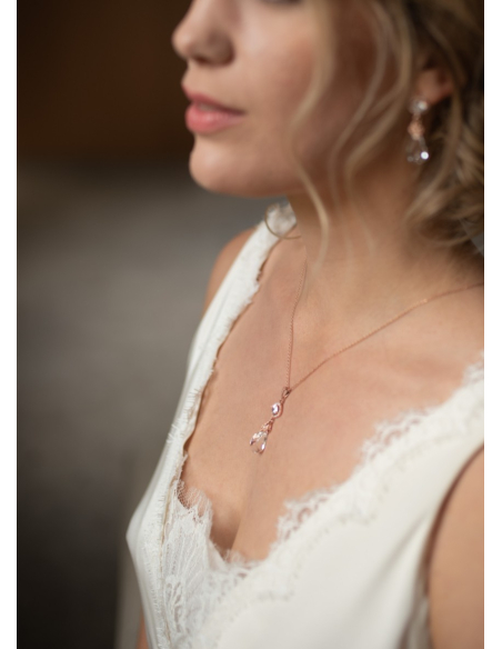 "Elizabeth" Collier de mariée avec bijou robe dos nu