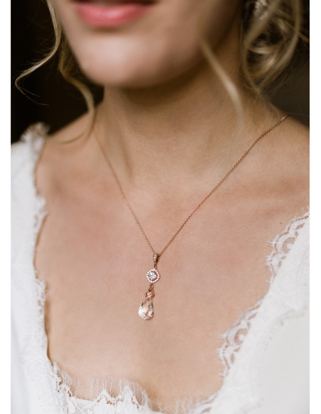 "Elizabeth" Collier de mariée avec bijou robe dos nu