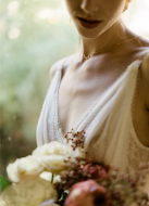"Clara" Collier de mariée avec pendentif et dos en cristal 