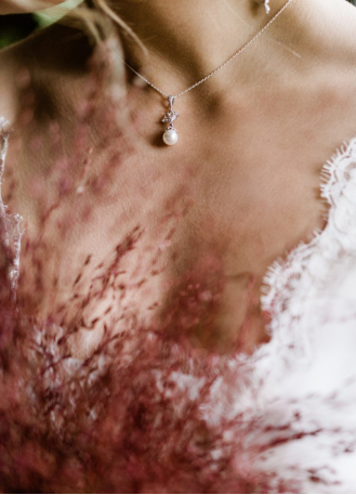 "Mila" collier de mariée avec pendentif rétro et perle 2