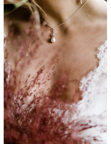 "Mila" collier de mariée avec pendentif rétro et perle