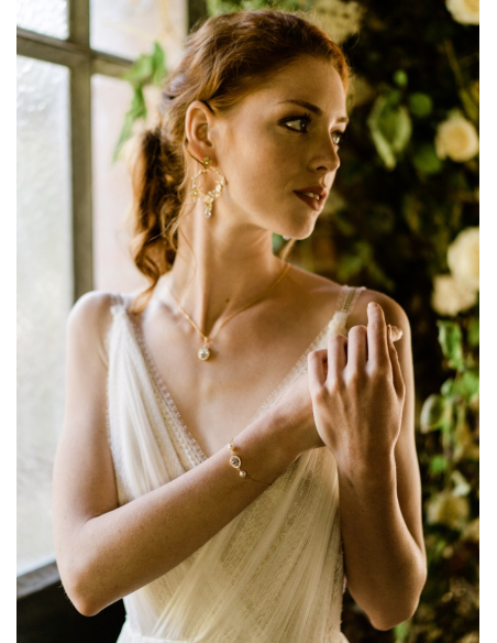 Bracelet mariage "Sarah" avec serti rétro et perles nacrées