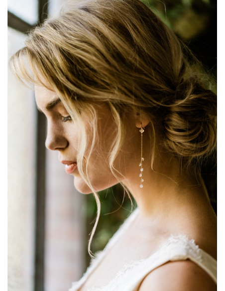 Boucles d'oreilles mariée "Lily" pendantes avec chaines et strass