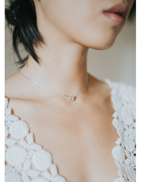 "Zélie" collier de mariée avec cabochon de cristal
