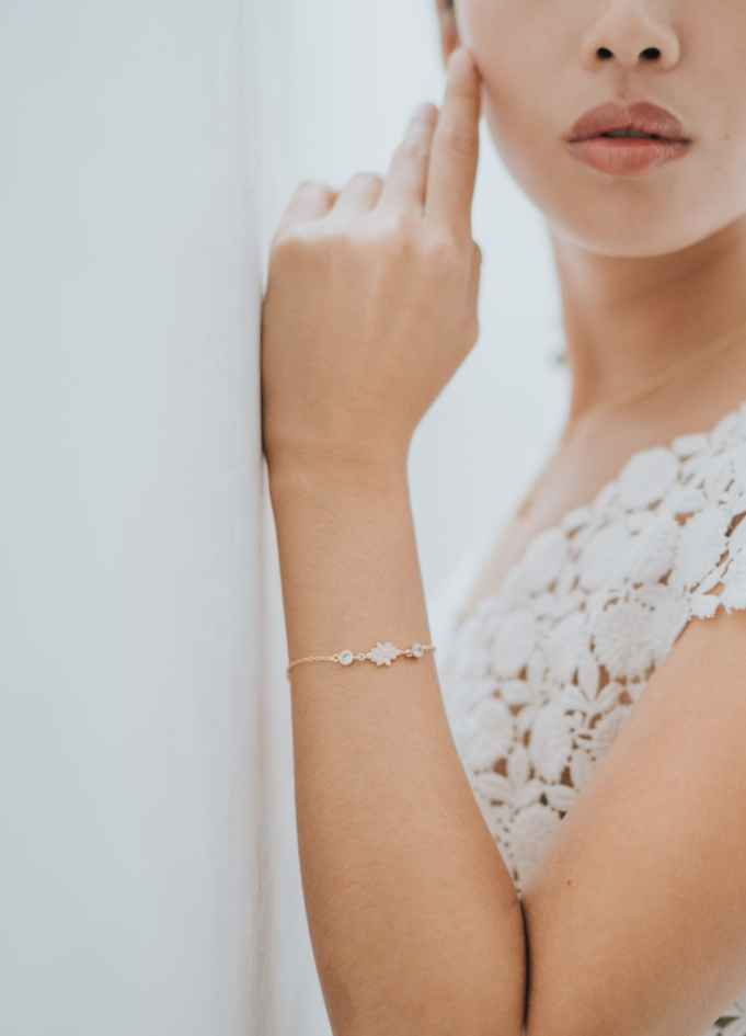 Bracelet mariage "Renesmée" au charme rétro