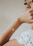 Bracelet mariage "Paola" simple avec perle nacrée