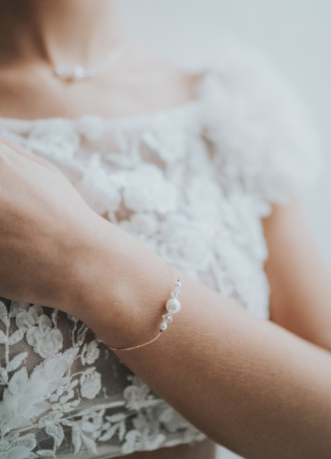 Bracelet mariage "Célestine" avec perles nacrées et cristal