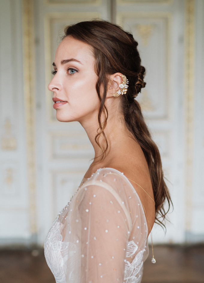 "Ernestine" Bijou de dos amovible...