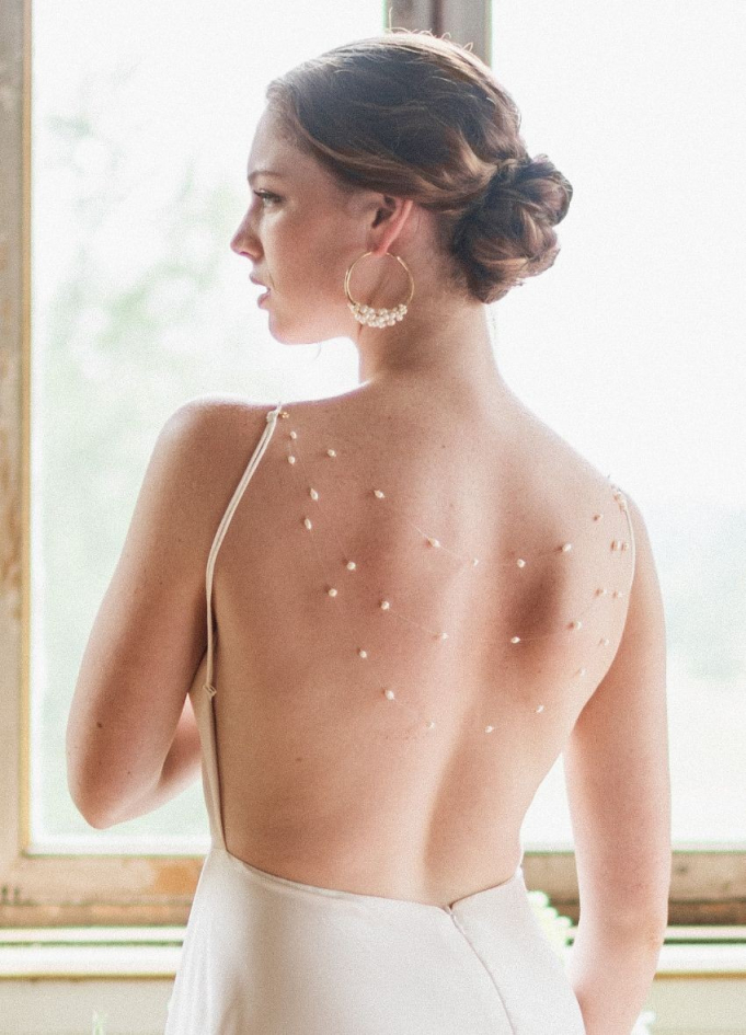 "Masha" Bijou de dos amovible avec...