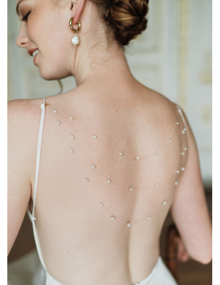 "Masha" Bijou de dos amovible avec perles d'eau douce