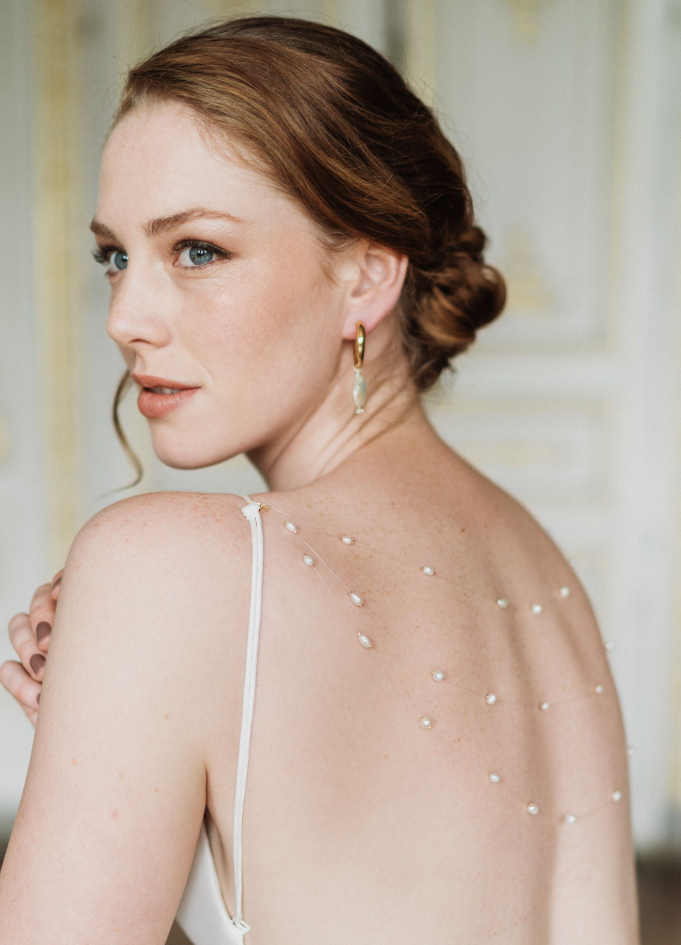 "Masha" Bijou de dos amovible avec...