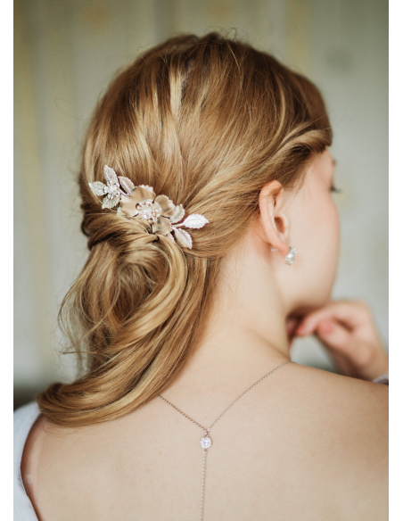 Bijou de tête mariée "Coline" avec fleurs en laiton et cristaux