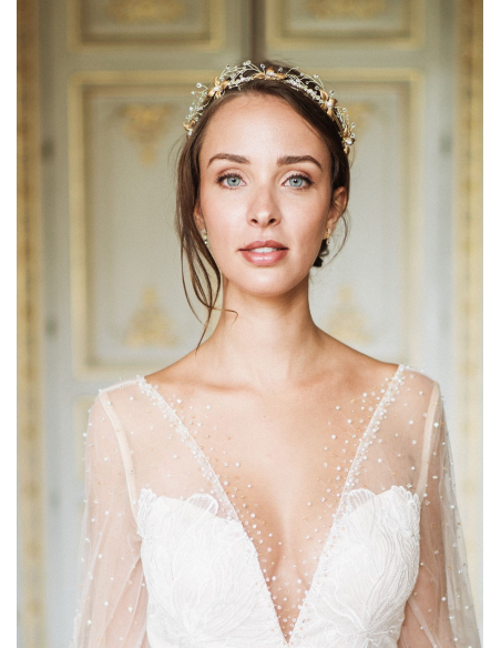 Couronne mariage "Beth" avec fleurs, perles d'eau douce et cristaux