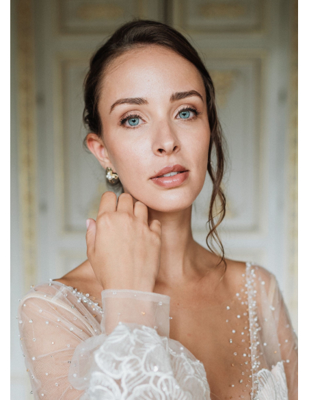 Boucles d'oreilles mariée fleuries "Aimée" avec perles nacrées