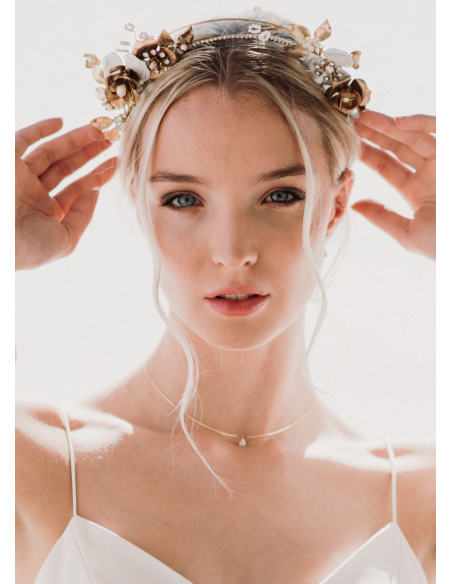 "Daphné" collier de mariée avec pendentif serti fin et discret