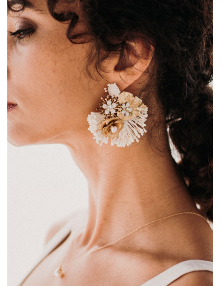 Boucles d'oreilles mariée "Thalie" avec fleurs esprit bohème