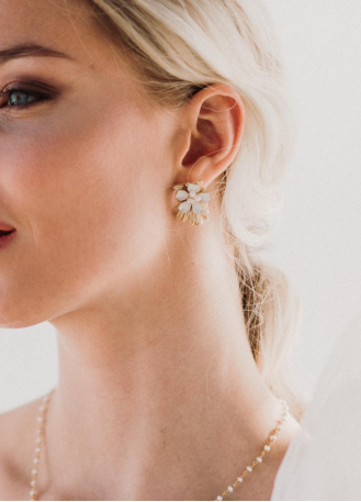Boucles d'oreilles mariée "Diane avec fleurs et perles