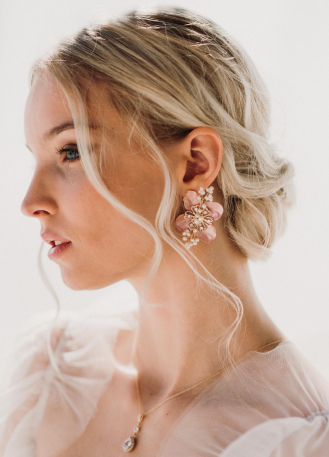 Boucles d'oreilles mariée "Bérénice" avec fleurs esprit Bridgerton 2