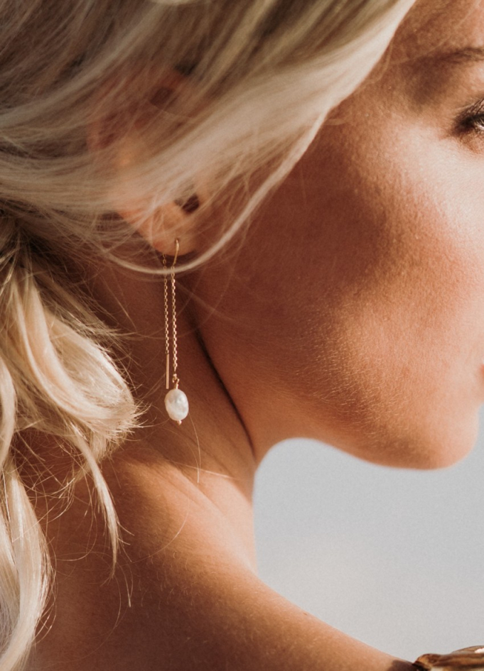 Boucles d'oreilles mariée "Maelle" pendantes avec perles d'eau douce