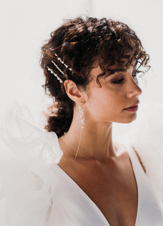 Longues boucles d'oreilles mariée...