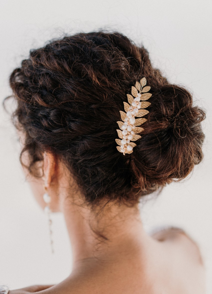 Pince cheveux mariée "Danaé" avec perles d'eau douce