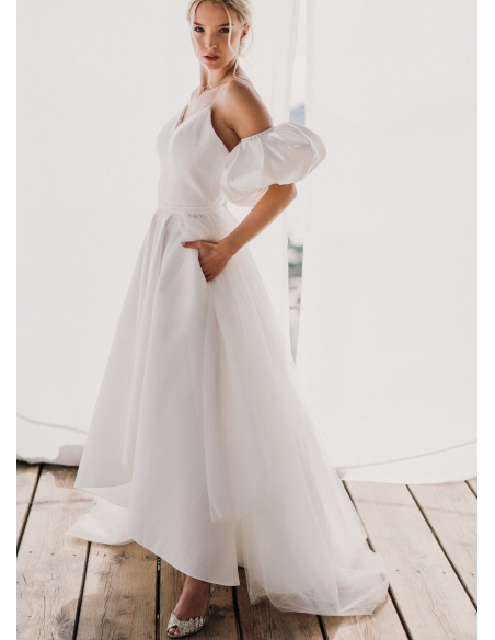 "Dolly" Robe de mariée moderne asymétrique