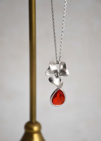 Collier témoin