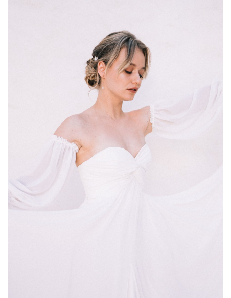 Boucles d'oreilles mariée "Sacha" pendantes avec perles d'eau douce