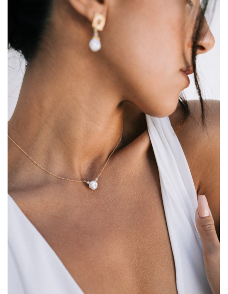 "Nora" Collier mariée discret avec pendentif perle eau douce