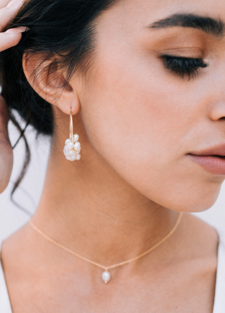 Boucles d'oreilles mariée "Alya" créoles avec perles... 2