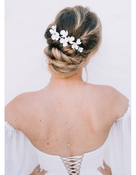 Ornement mariée "Albane" avec fleurs porcelaines et perles nacrées