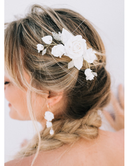 Peigne mariée "Rosalie" avec fleurs, feuillages et cristaux