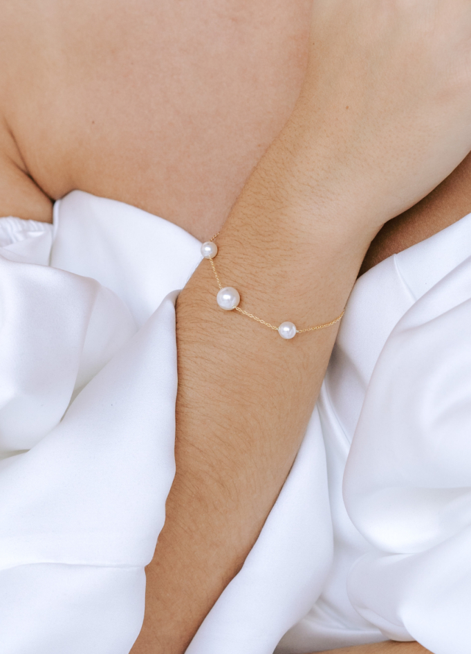 Bracelet mariage "Suzie" chaine avec perles nacrées
