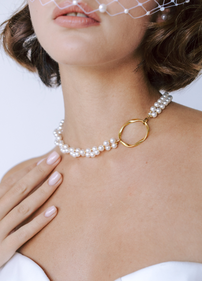 "Julia" Collier choker avec perles nacrées