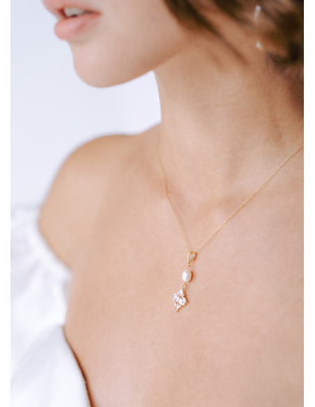 "Adèle" Collier de mariée avec perle et dos en cristal