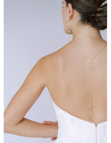 "Clara" Collier de mariée perlé avec bijou robe dos nu