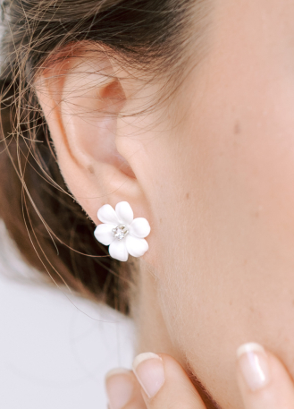 Clous d'oreilles "Nina" avec cristaux et fleurs 2