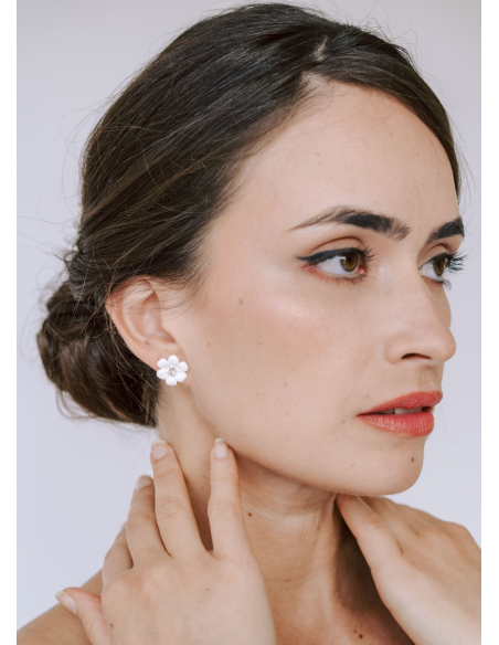 Clous d'oreilles "Nina" avec cristaux et fleurs