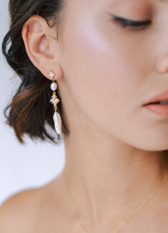 Boucles d'oreilles pendantes "Adèle" avec perles d'eau douce 2