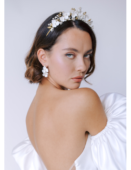 Boucles d'oreilles mariée "Romy" avec fleurs aspects porcelaine