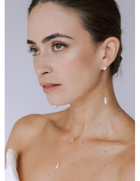 Boucles d'oreilles pendantes "Agathe" avec perles baroques