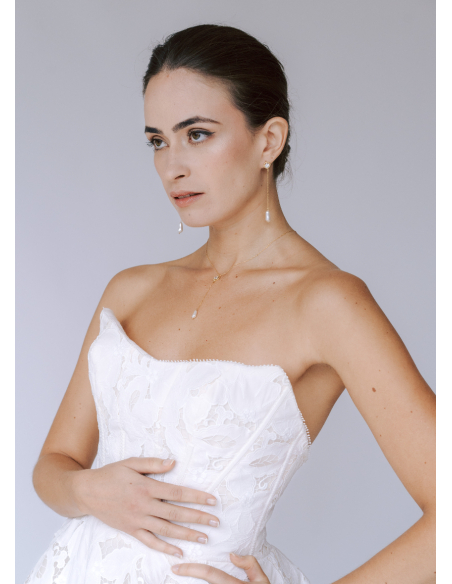 Boucles d'oreilles pendantes "Agathe" avec perles baroques