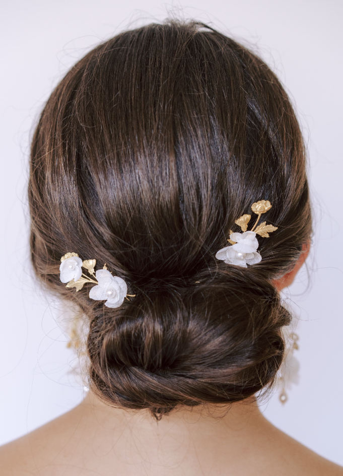 Duo de pics à chignon "Sofia" avec fleurs en soie